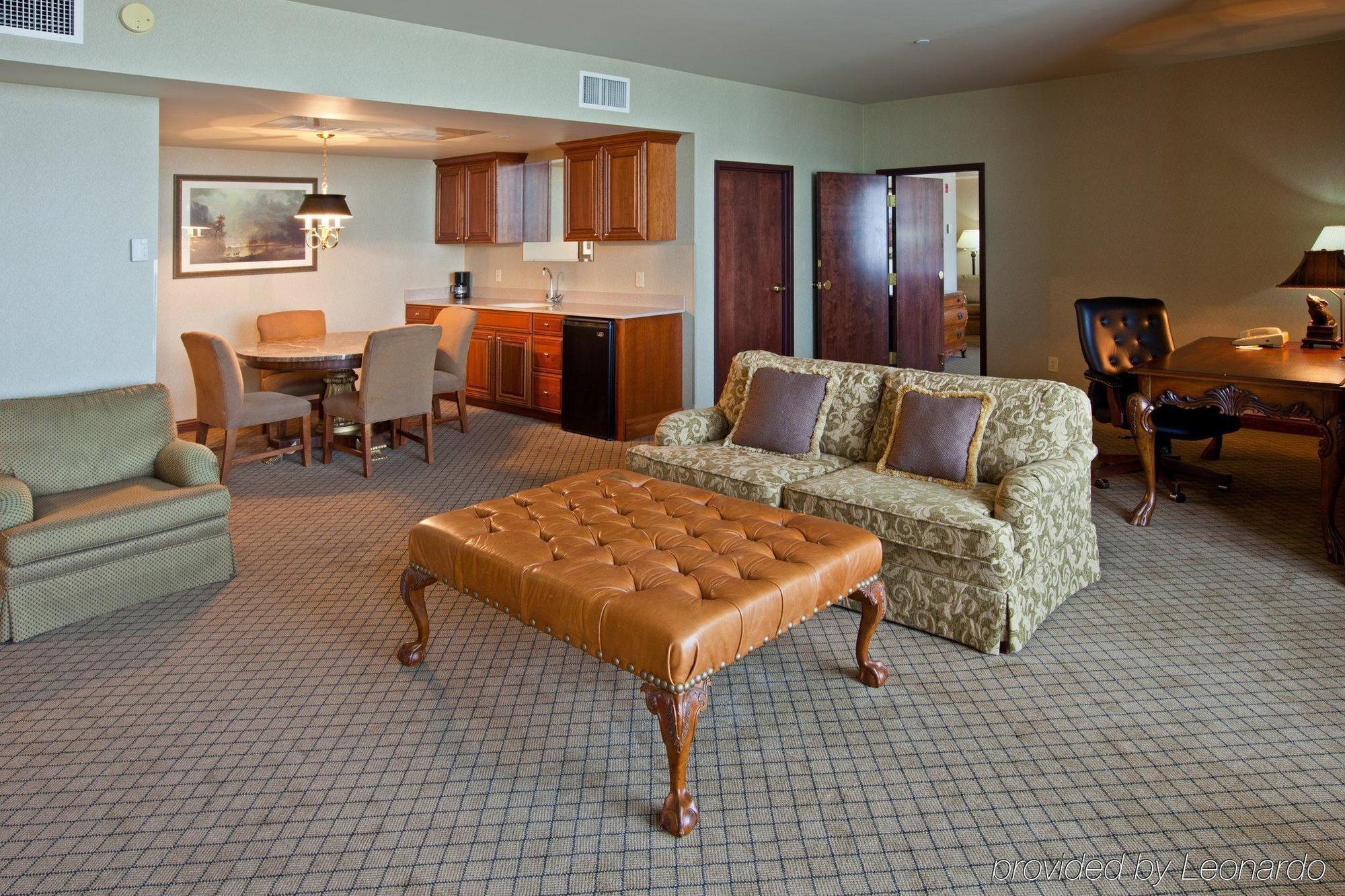 Holiday Inn Wilmington By Ihg Gurneyville Bilik gambar